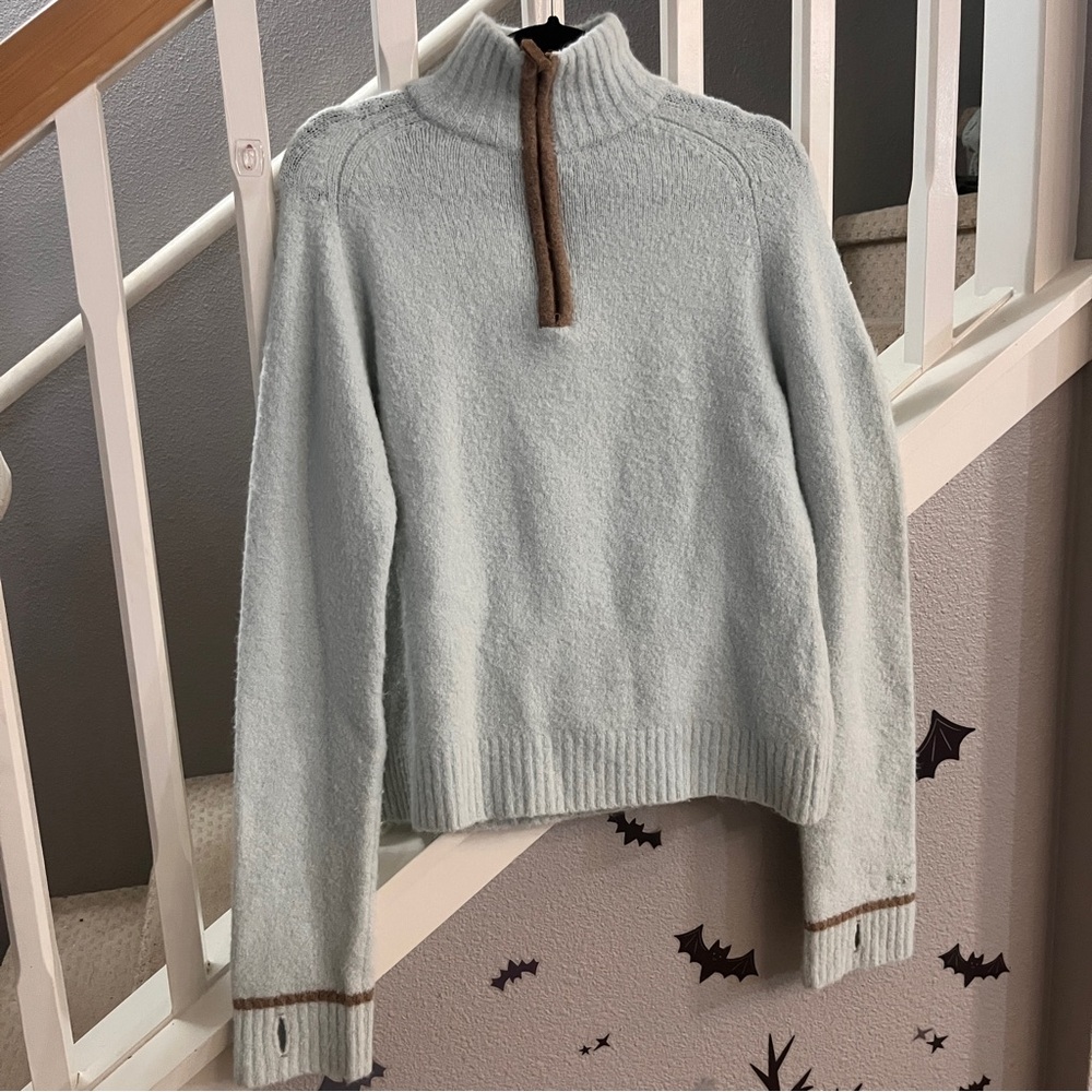 Women's Horny Toad Sweater Light Blue 1/4 zip up Size- M